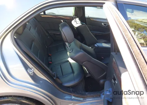 2013 Mercedes-Benz E 350 4Matic z USA, uszkodzony, nr VIN WDDHF8JB6DA764974